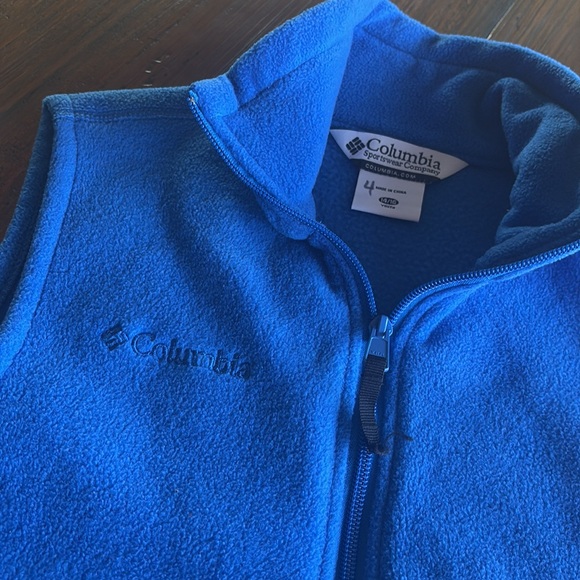 Fleece vest - Picture 2 of 4